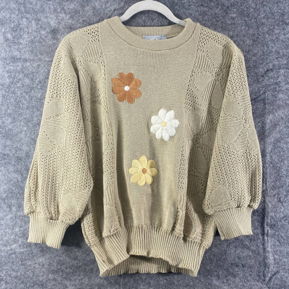 Vintage Sweater Small Beige Bay Point Threads Floral Embroidered 70s Retro
